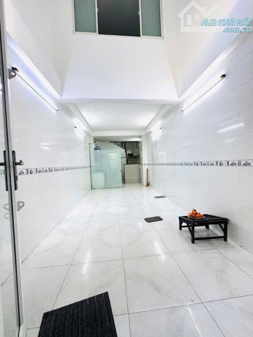 6ty3 33m2- 5Tầng ĐOÀN VĂN BƠ- HOÀNG DIỆU Q4 - 9