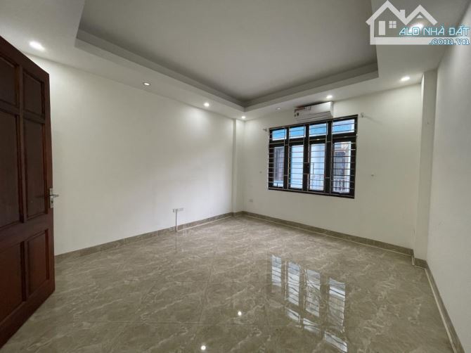 BÁN NHÀ TRẦN CUNG LÔ GÓC 2 MẶT THOÁNG GIÁ 7.4 TỶ, NGÕ RỘNG, GẦN PHỐ KINH DOANH SẦM UẤT - 9
