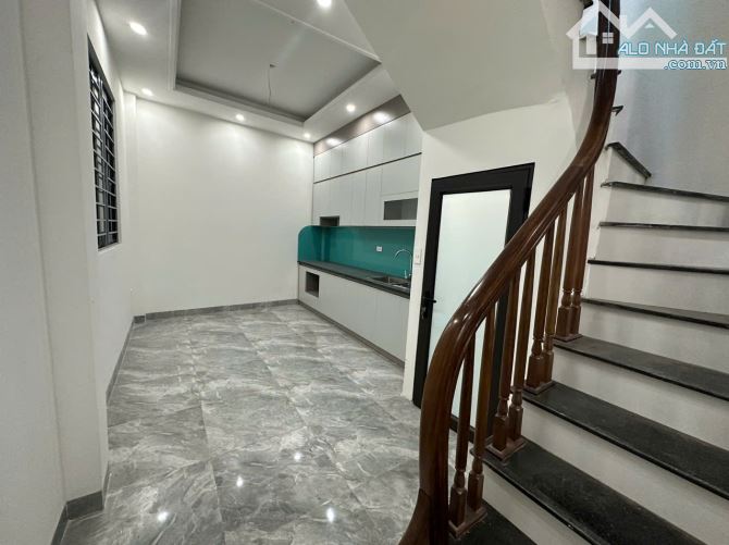 Bán nhà xây mới Yên nghĩa - 35m cầu thang giữa -phòng nào cũng có cửa - giá chỉ 5ty5 - 9
