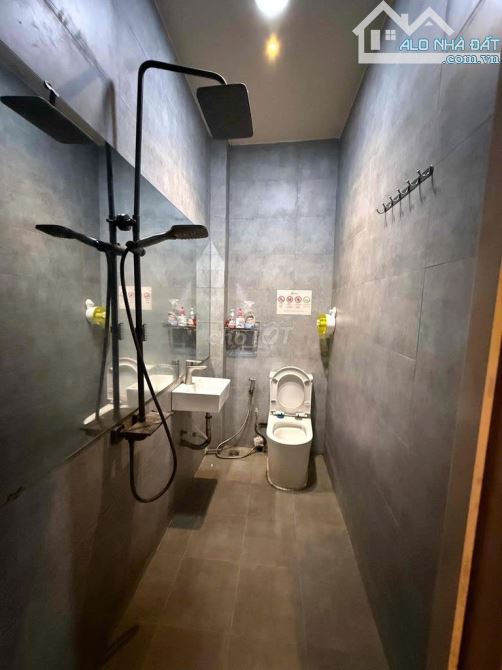 Góc 2 Mặt tiền  Cao Thắng, Phường 4, Quận 3 - 9