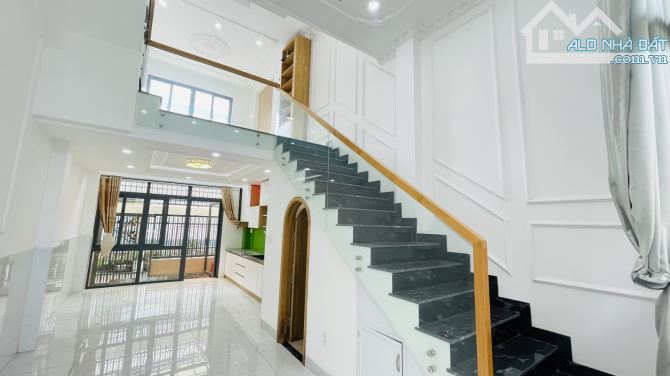 Bán nhà 50m2.5 tầng.về ở ngay, đường số 8.BHHB. Bình Tân. 4.8T - 9