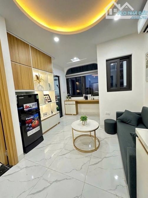Mặt phố Đại Linh. 63m2 7 tầng mặt tiền 5m 9 phòng 2 tầng văn phòng