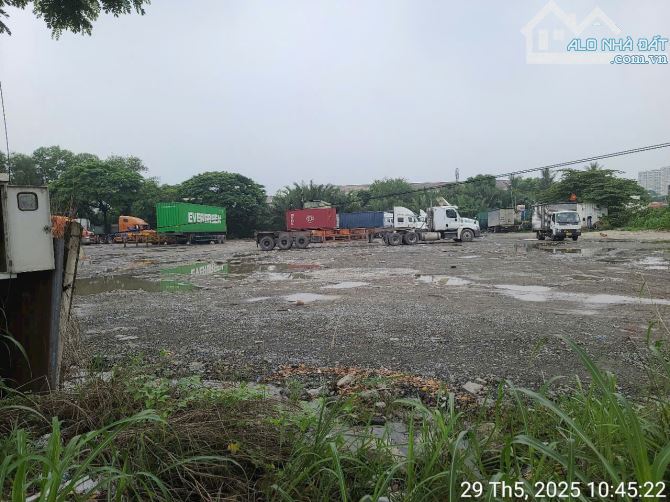Bán đất MT đường Võ Chí Công p Phú Hữu Tp Thủ Đức