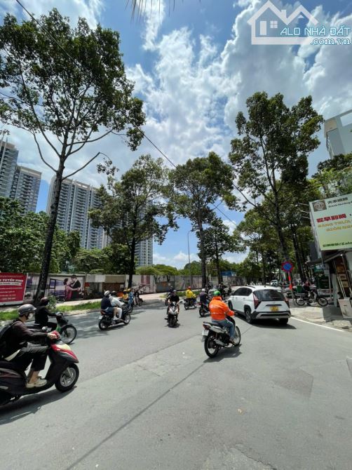 Hàng Hiếm! hẻm VIP 451 tại Tô Hiến Thành quận 10, DT: 5*22m, Giá chỉ hơn 17 tỷ