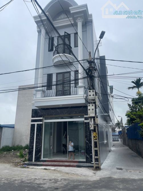 Bán GẤP Nhà 3 TẦNG XÂY MỚI mặt đường Bạch Mã - Lệ Tảo - Giá chỉ hơn 2 tỷ