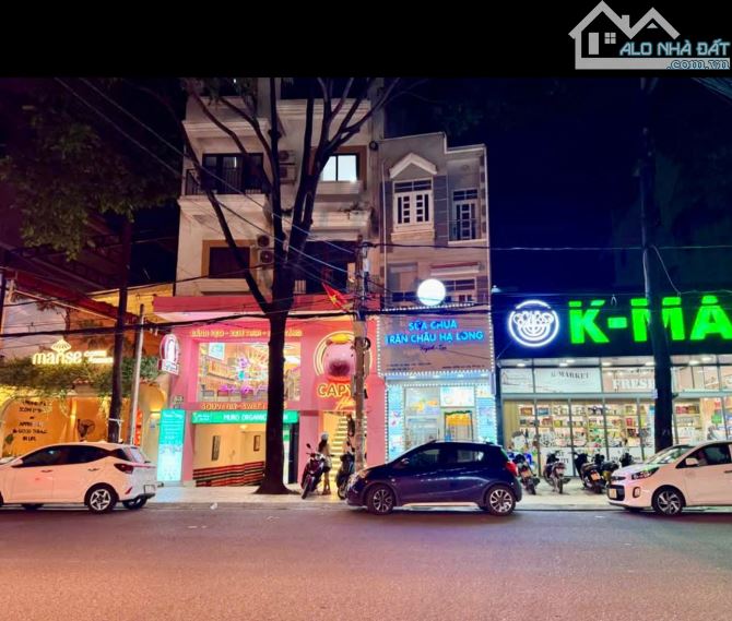 Bán nhà 6 tầng mặt tiền đường Nguyễn Thị Minh Khai, Nha Trang có thang máy.