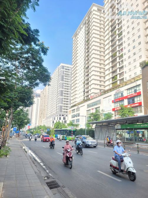 💥Bán Căn Chung Cư Mặt Phố Lê Văn Lương, View Hồ Điều Hòa, DT 80m2, Giá Hơn 4 Tỷ
