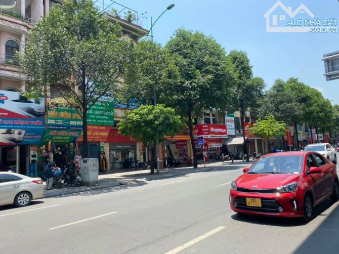 Bán nhà MP Quang Trung, Kinh doanh đỉnh, Vỉa hè siêu rộng, 19.8 tỷ