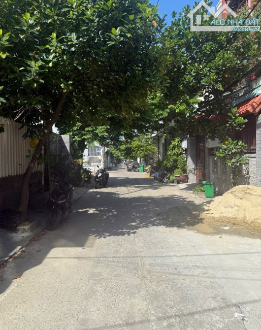 BÁN ĐẤT TẶNG NHÀ – SIÊU PHẨM GIỮA LÒNG PHỐ BIỂN -179m2 - Ngang 7,3m
