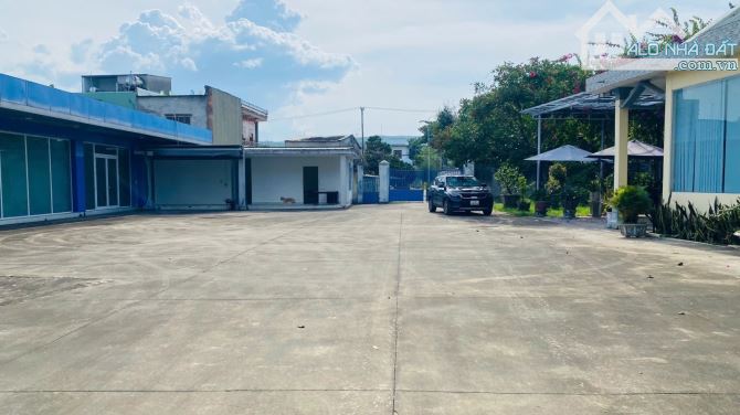 💥💥 LÔ GÓC 3 MẶT TIỀN , GẦN CẦU TUÝ LOAN , MẶT TIỀN QL14B ,CÓ XƯỞNG SẴN , SỔ ĐỎ RÕ RÀNG