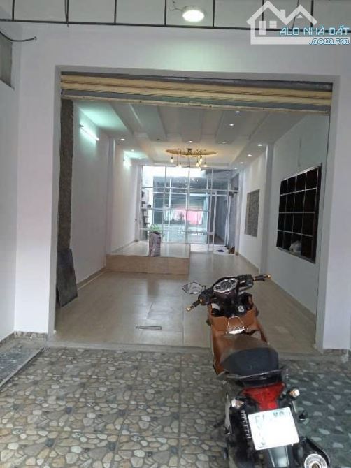 Nhà cấp 4 Mặt tiền đường LÊ THỊ RIÊNG, phường TA,Q12, dt 113,4m2 (4mx28m), Đường 30m💰11Tỷ