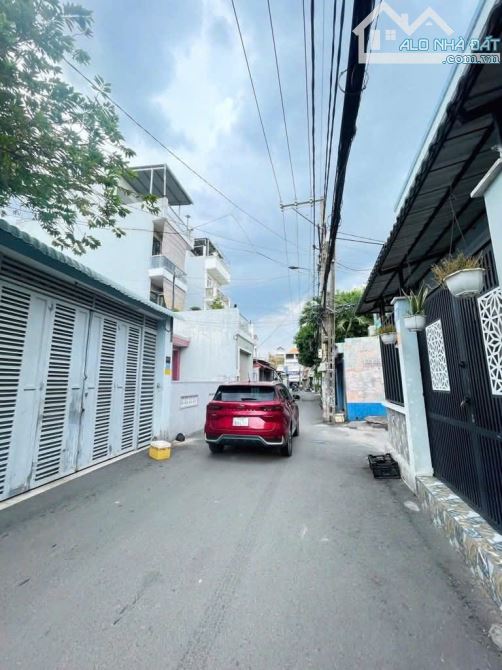 GẤP - NGỘP BANK - HXH THÔN NGUYỄN VĂN QUÁ - SÁT GÒ VẤP - 84m2,3L ST 5PN, KHU DÂN TRÍ, 535T