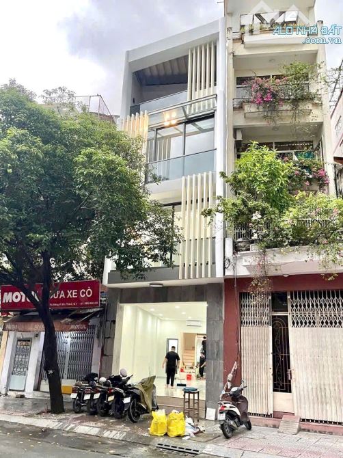 Căn duy nhất ! Bán nhà mặt tiền Bùi Thị Xuân - 4,2x20m- 4 tầng. Giá 29,5 tỷ TL, Quận 1