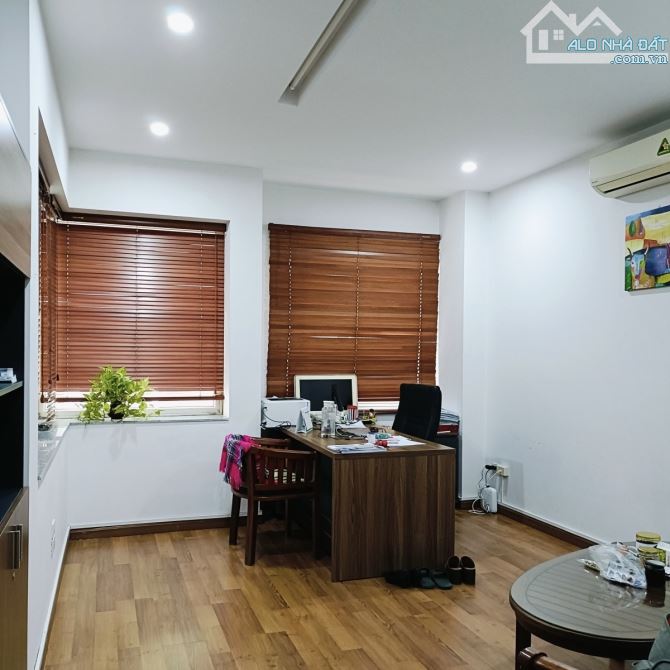 BÁN NHÀ LINH LANG QUẬN BA ĐÌNH - 79 M - LÔ GÓC Ô TÔ TRÁNH