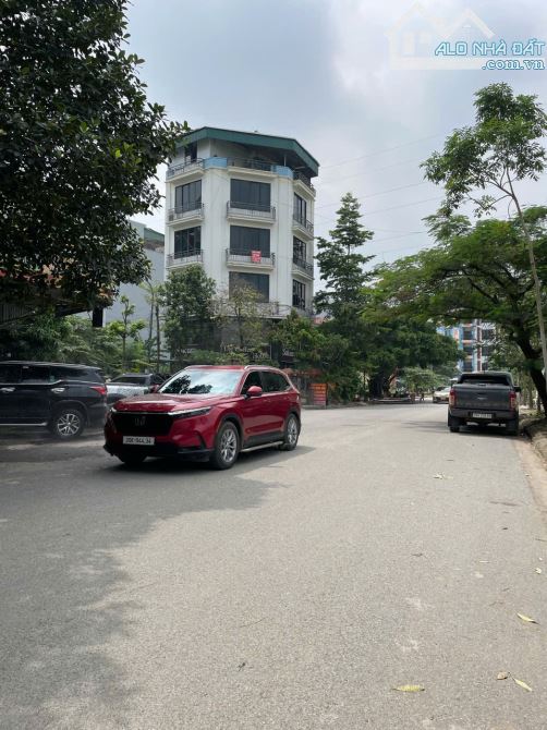 ANH EM CẦN BÁN LK DỊCH VỤ C , YÊN NGHĨA, 51M2 , 4 TẦNG, GIÁ 11,95 TỶ CÓ THƯƠNG LƯỢNG.