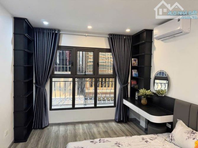 NÓNG BỎNG TAY- Nhà Dòng Tiền phố Bùi Xương Trạch - Lô góc - chỉ 8,5 tỷ