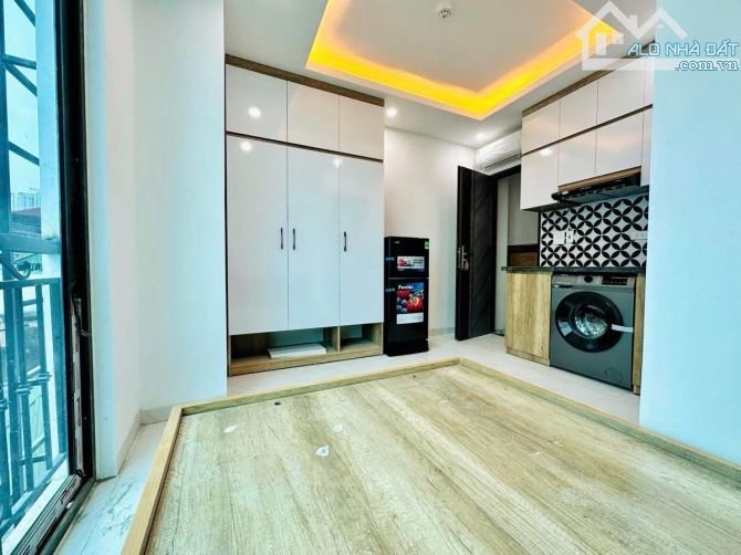 Toà CCMN, CHDV Cầu Giấy, 70m2 x 6T, 20 phòng KK, full NT, PCCC chuẩn, dòng tiền 120 tr/th