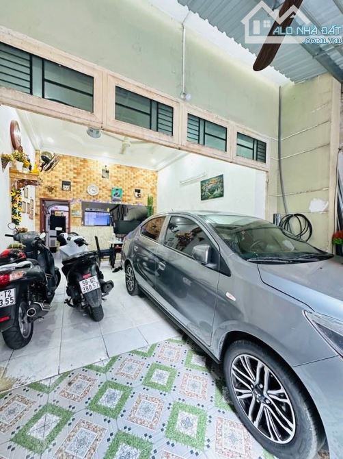 🔥HẺM XE HƠI🔥NGAY HÀNG XANH - 3 TẦNG BTCT - 65M2 - NGANG 4.6M - 9,2 TỶ