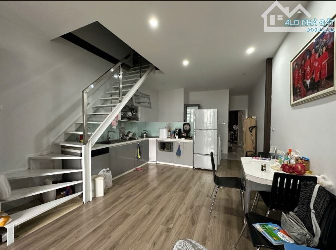 VỊ TRÍ ĐẸP- MẶT HỒ CHÙA LÁNG - 2 MẶT Ô TÔ TRÁNH - 6T THANG MÁY - KINH DOANH SẦM UẤT