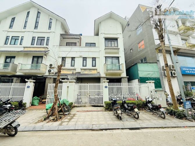 Gleximco Lê Trọng Tấn - 170m2 - 4 Tầng - Chỉ 29,8 tỷ - Nhiều Ô tô Tránh, KD Đa Dạng.