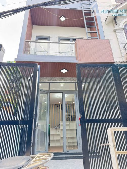 NHÀ 84M2-1 TRỆT 1 LẦU- NGUYỄN THỊ ĐỊNH- P. THẠNH MỸ LỢI Q2 4 PN 3 WC