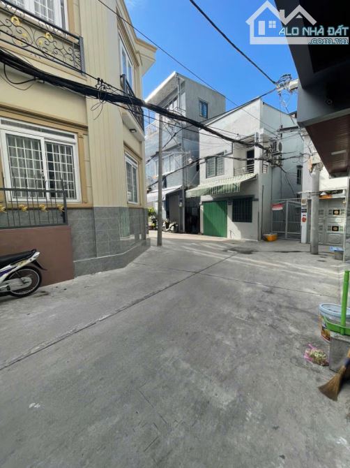 Bán nhà phố 4 tầng FULL NTCC có thang máy HXH p.Tân Thuận Đông Q7 hơn 9Tỷ.