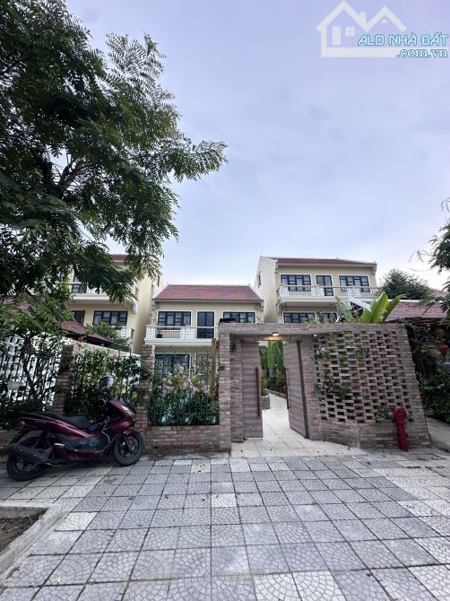 HÀNG HOT: Bán căn Villa Siêu Xinh tại Hội An - Thiết Kế Đẳng Cấp - Dòng Tiền Tốt (MS459)