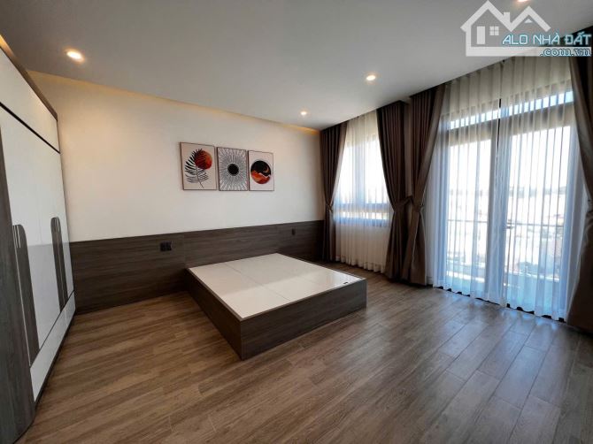 Cần Bán Gấp Căn Nhà Hiện Đại 4 Tầng có 2 Mặt Tiền KQH Trần Anh Tông Trung tâm TP - 11