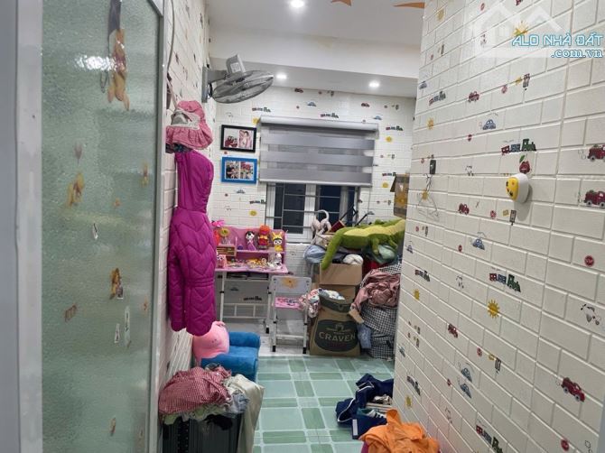 Bán nhà 2 tầng kiên cố đẹp kiệt Mai Lão Bạng gần công viên và chợ Đống Đa giá rẻ - 1