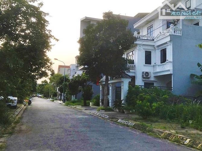 150m2 đất khu biệt thự Vườn Hồng - Ngang 7.5m - Hướng Bắc - 1
