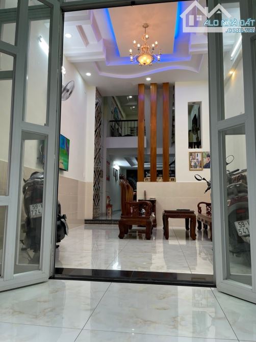 MẶT TIỀN PHAN VĂN TRỊ -P10 , 4.2m x 18m ,3 LẦU , GIÁ CHỈ : 16.8TY TL - 1