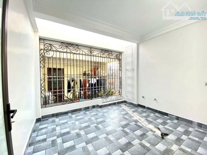 Chính chủ gửi bán 2 căn nhà xây mới Phân Lô Tuyến 2 Ngô Gia Tự. DT 40m2 x 4T - 1