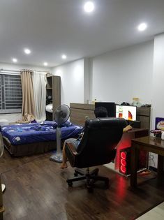 Bán nhà 800A Cầu Giấy 132m², 7 tầng thang máy, 27 phòng, full PCCC, thu dòng tiền ổn định - 1