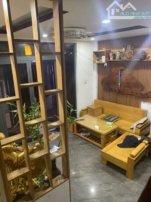 Nhà 3 Tầng – 2 Mặt Kiệt Rộng – Thoáng Mát, An Ninh, Gần Chợ Trường - 1