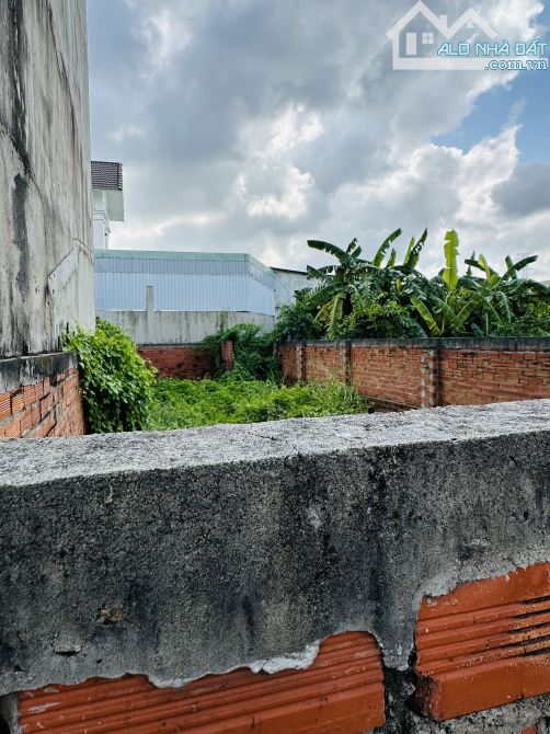 5 x 15 thổ cư 84m đất nở hậu gần Ngã Tư Ga Quận 12 - 1