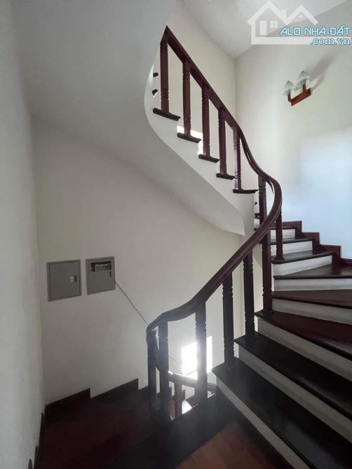 BÁN NHÀ PHỐ NGUYỄN CHÍ THANH - ĐỐNG ĐA 55m X5 TẦNG - MẶT TIỀN 5.5m - GIÁ: 13.5 TỶ - 1