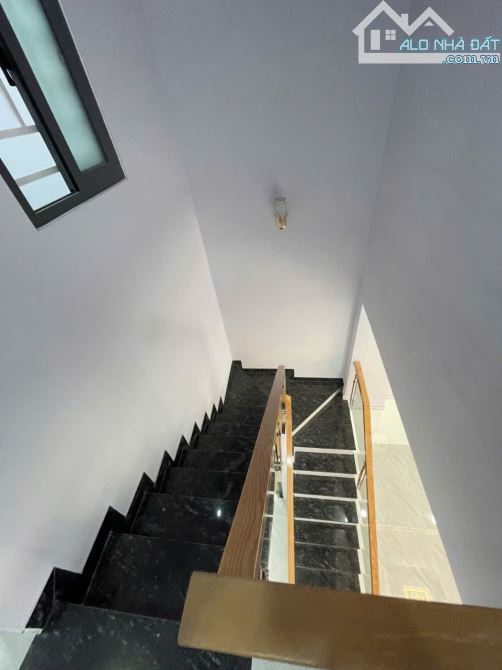 Siêu Phẩm nhà đường số 4 sau lưng trường Kim Đồng-hẻm 5m 73m2,2 Tầng 4 tỷ2 - 1