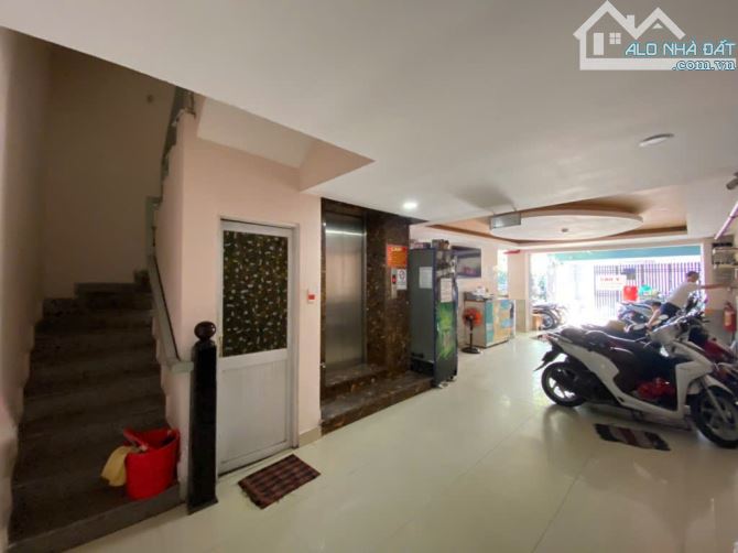 KHÁCH SẠN KHU BÊN SÔNG HIỆP BÌNH CHÁNH - 2 XE HƠI NÉ NHAU - 5 TẦNG - 162m2 - ĐCP - 1