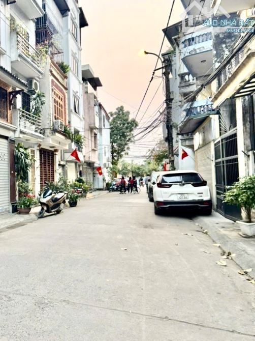 Vip🆘💥 Bán Gấp Nhà Ngọc Thuỵ- 55m2-Mt 4.5m-11.2 tỷ-DÂN XÂY-Ô TỔ TRÁNH-NGÕ THÔNG-SỔ VUÔNG - 1