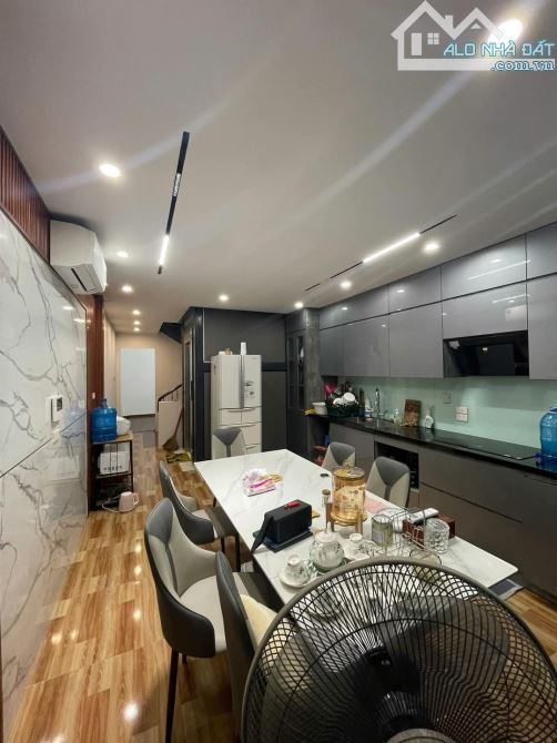 MÃN NHÃN! Chiêm nguỡng biệt thự Đào Tấn 50m2 x 6T TM, mặt ngõ thông KD, dân xây, 2 thoáng - 1
