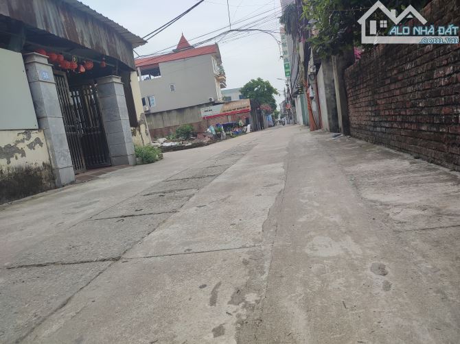 BÁN NHÀ QUANG MINH MÊ LINH NGÕ NÔNG  Ô TÔ VÀO NHÀ Ô TÔ TRÁNH 70m MẶT TIỀN 4M - 1