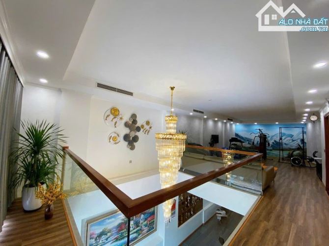 NHÀ ĐẸP GIẢI PHÓNG DÂN XÂY NHƯ KHÁCH SẠN 5 SAO 110m 9 TẦNG MẶT TIỀN 8m GIÁ HƠN 200 TRIỆU/M - 1