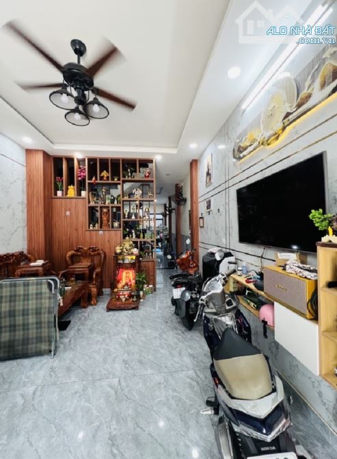 Nhà hẻm 6m, Lê Trọng Tấn, Tân Phú, 4 tầng, 4x17, 7.2 tỷ - 1