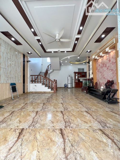 🆘Siêu hiếm- nhà 3 tầng ô tô đỗ cửa ngay sau Metro Hồng Bàng giá chỉ 3,9 tỷ - 12