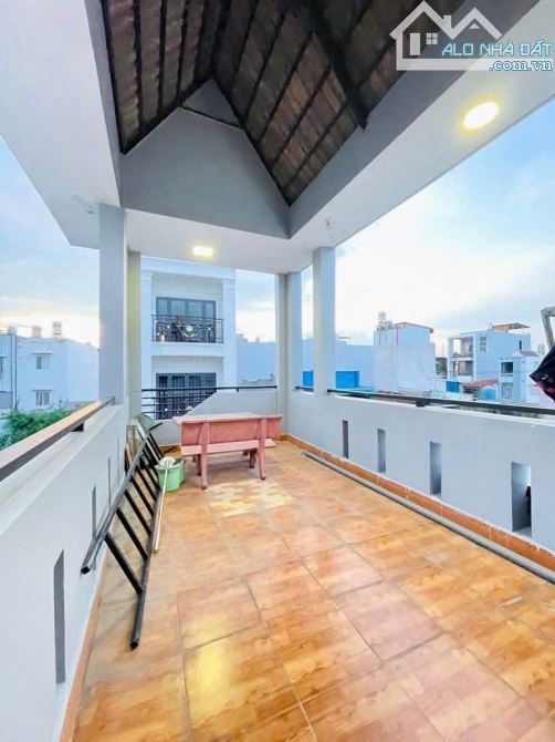 GẤP - NGỘP BANK - HXH THÔN NGUYỄN VĂN QUÁ - SÁT GÒ VẤP - 84m2,3L ST 5PN, KHU DÂN TRÍ, 535T - 13