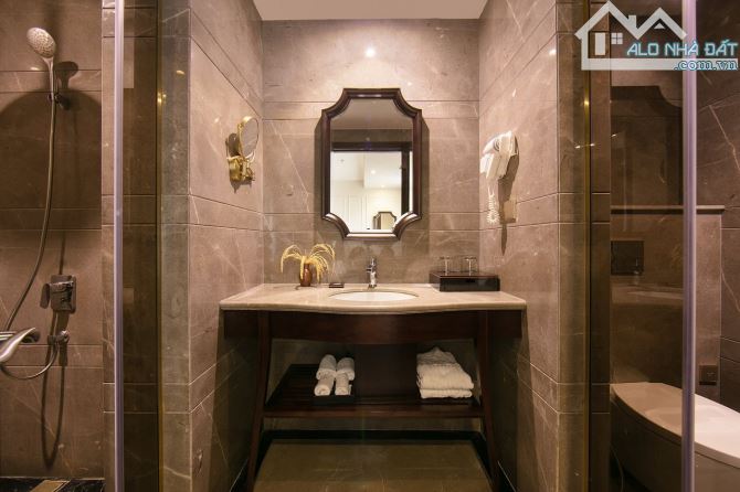 Khách sạn phố cổ - 90 phòng - đẳng cấp 5 sao - MP Hàng Bông 300m2 x 13 tầng - giá 270 tỷ - 17
