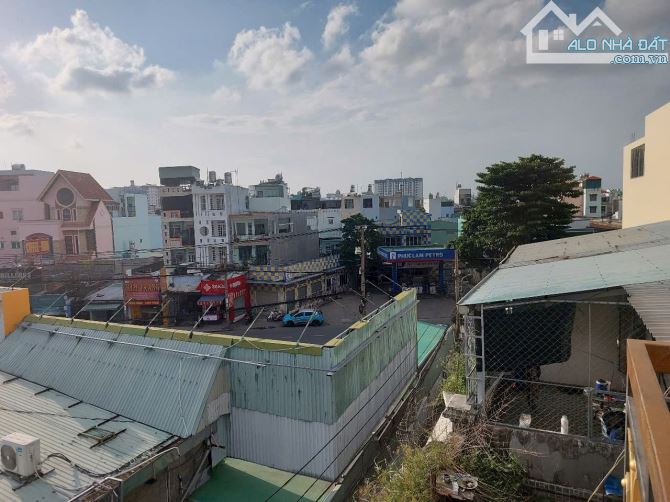 SIÊU PHẨM 4 TẦNG - CÁCH MT PHẠM VĂN CHIÊU 30M - GIÁ CỰC TỐT - 17