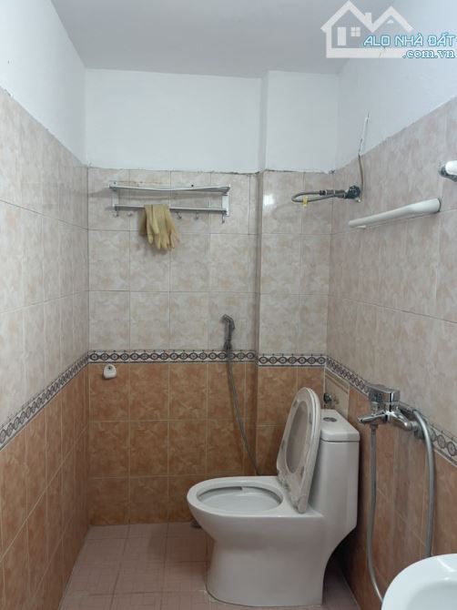 Bán nhà ngõ 43 Kim Ngưu, DT 32/35m, 4 tầng, MT 3.2m, giá 6.9 tỷ, ngõ 2.5m.