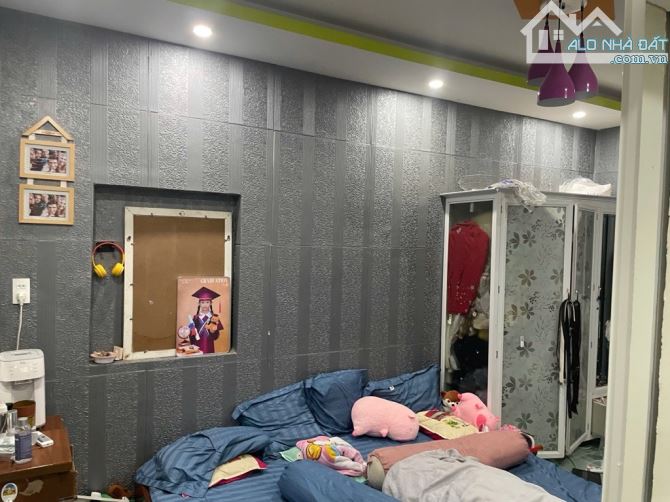 Bán nhà 2 tầng kiên cố đẹp kiệt Mai Lão Bạng gần công viên và chợ Đống Đa giá rẻ - 2