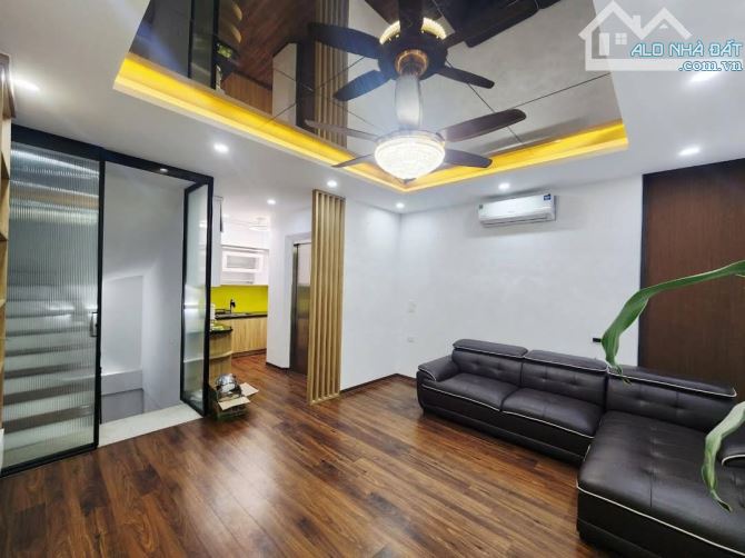 Nhà mặt phố PHAN ĐÌNH GIÓT – vị trí cực đẹp - Kinh doanh tấp nập - 1
